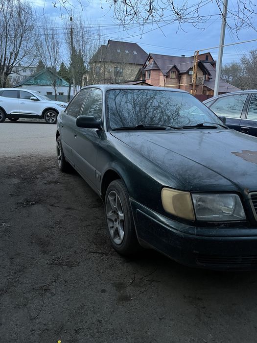 продам ауди 100 С4