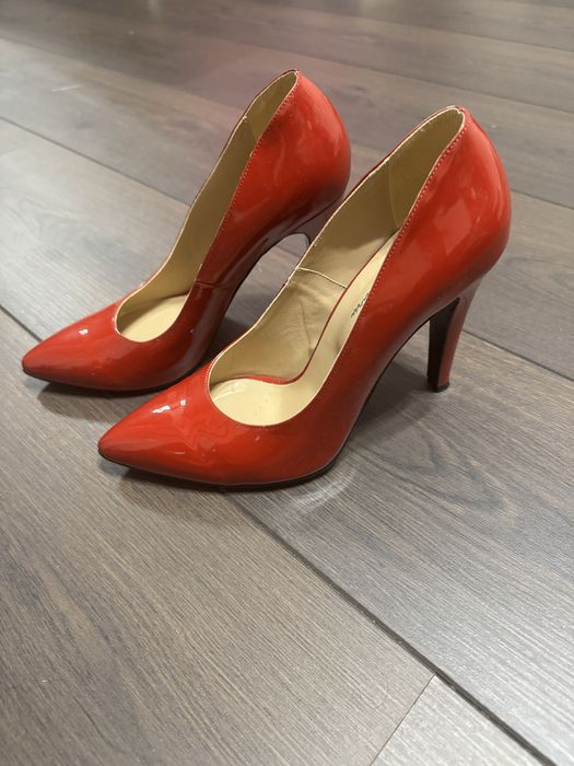 Haine, încălțăminte Gant, Condur