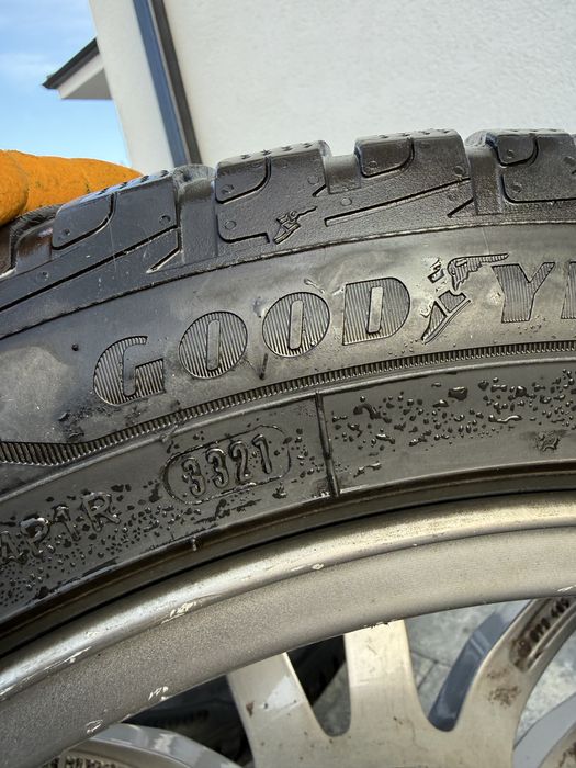 Jante originale BMW seria 5 (G30,G31) R18 M664 Anvelope iarnă