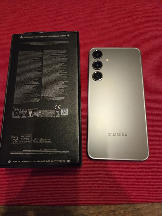 Продавам S24 Plus 256GB