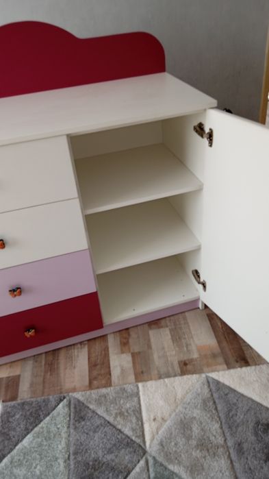 Скрин шкаф за принцеса