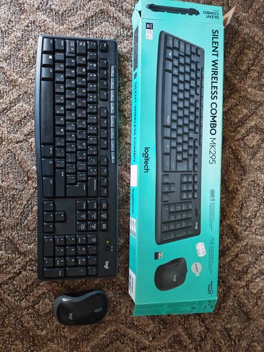 Wireless Logitech keyboard and mouse