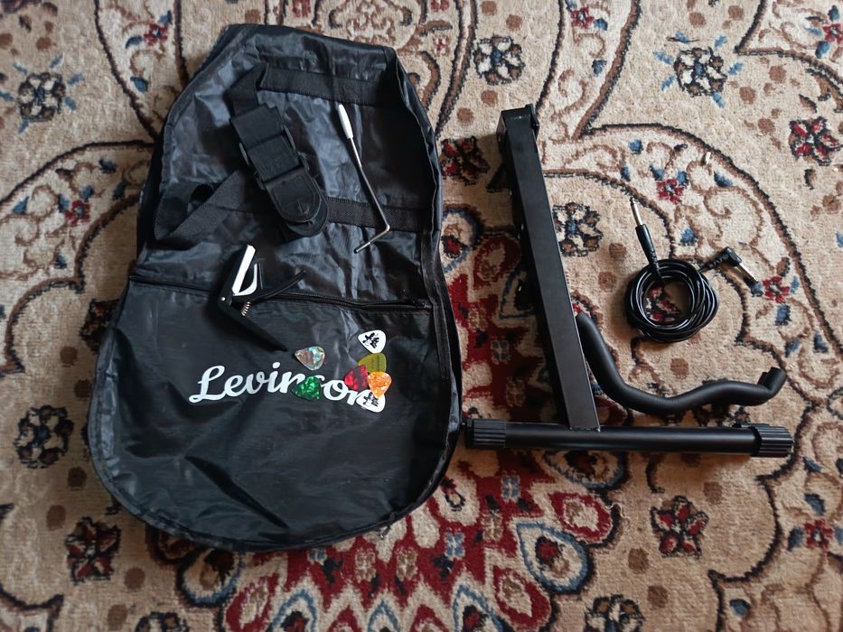 Электро гетара Levinson