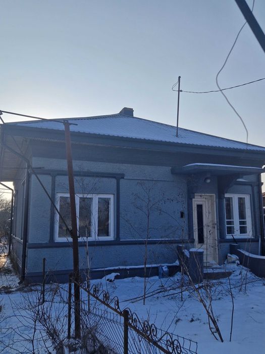 Vand teren si casa comuna Vidra