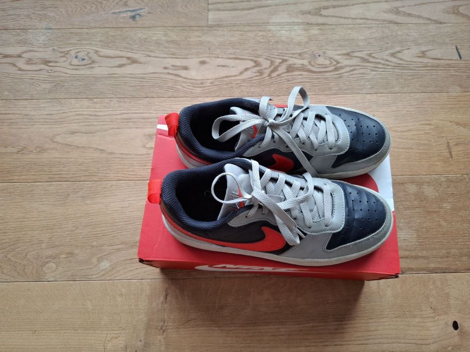 Обувки Nike air номер 37.5