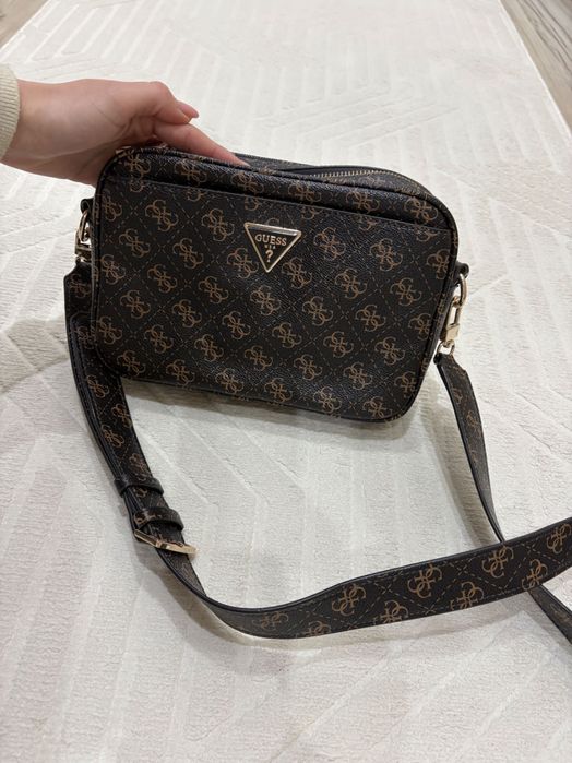 Като нови дамски чанти през рамо Guess, Calvin Klein