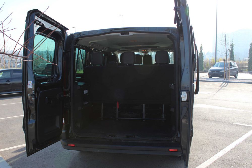 ПРОМОЦИЯ! НАЙ-НИСКИ ЦЕНИ 9 места пътнически бус под наем