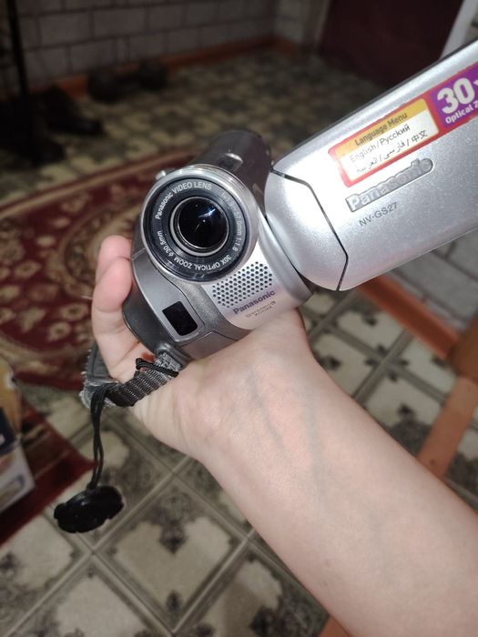 Видео камера и дивиди