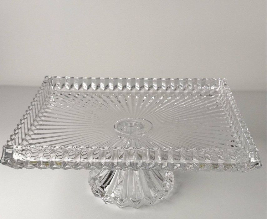 Chinni. Idishlar xrustal. Pechonnitsa. Rogashka. Catering