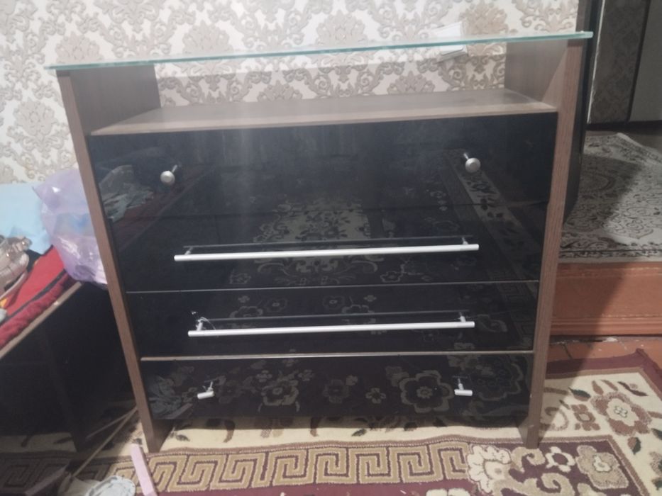 Продам шкаф и комод