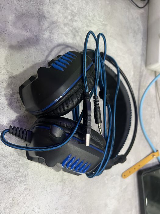 Продам наушники для пк