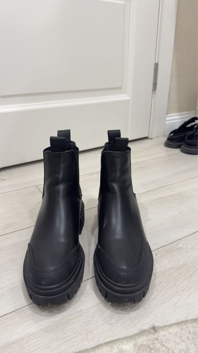 Продаю полусапожки Zara
