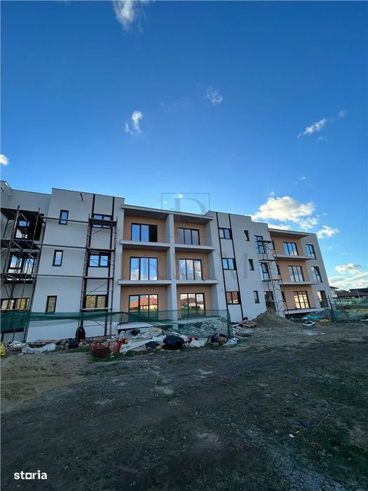 Apartment 3 camere - parter - balcon — fotografia 1