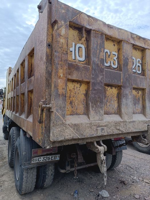 Futon sotiladi srochno