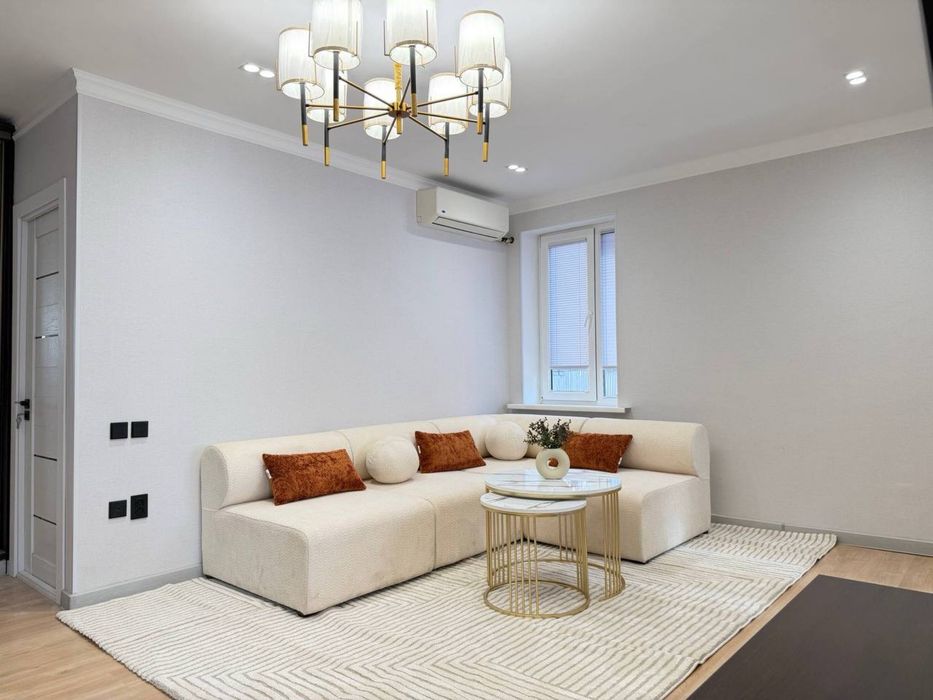 Продается 1в2-комнатная квартира, Ц-1, ор-р посольство Великобритании