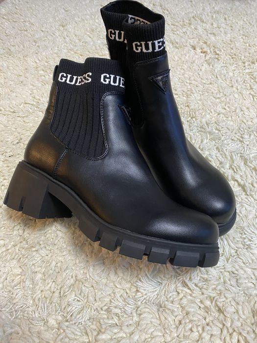 Дамски боти Guess