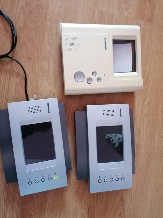 Lot Video interfoane Commax trei bucati