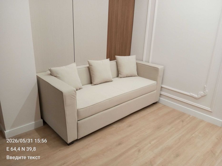Yumshoq mebel divan kravat