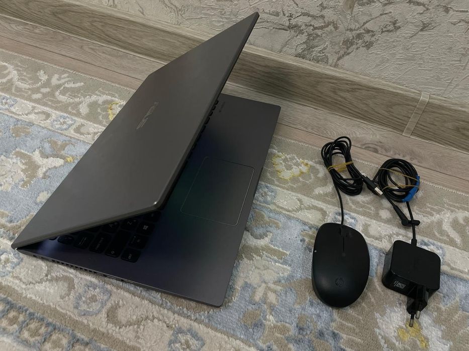 Ноутбук i3-1005G1 + 1TB