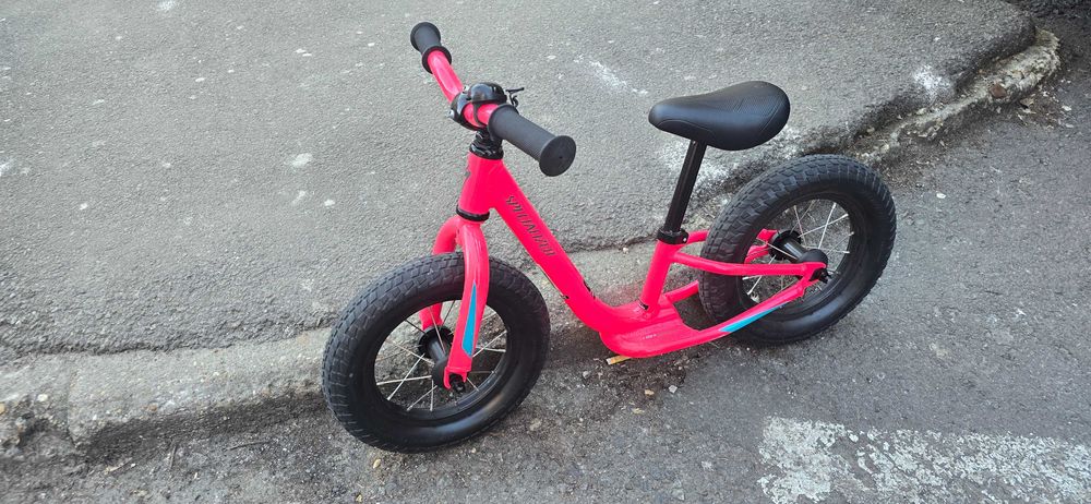 Bicicleta copii 2–4 ani fara pedale Specialized Hotwalk ca noua 12"