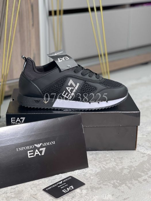 Adidasi Emporio Armani
