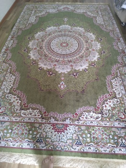 Ковер Зеленого цвета,хамелеон