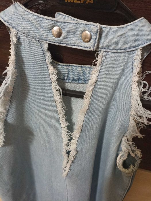 Новое фирменное джинсовое платье