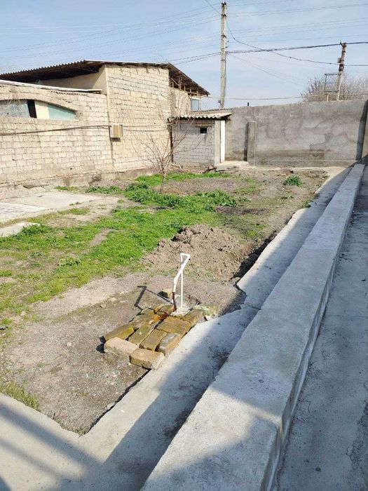 Дом 5,3 соток 5 комнат Зангиот Земля под строительство