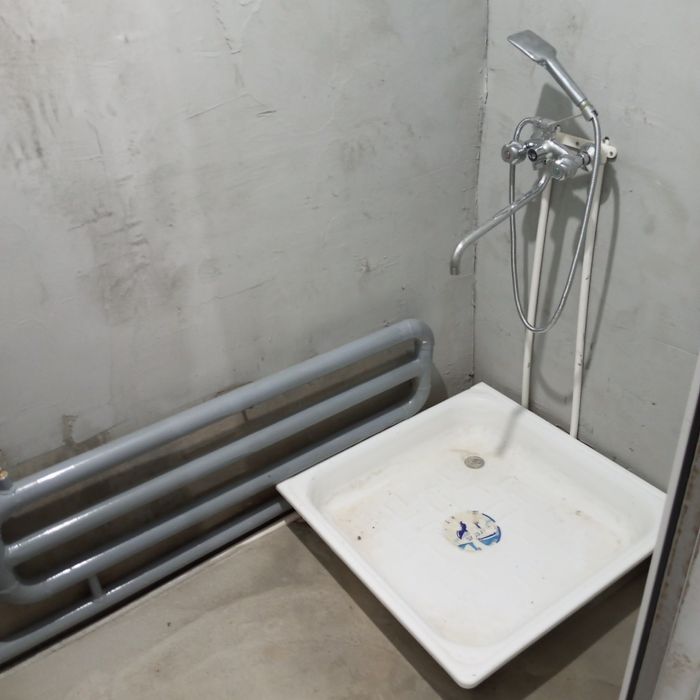 Kvartira Ijaraga uy xonalari beriladi yengi qurildi hali odam yasha