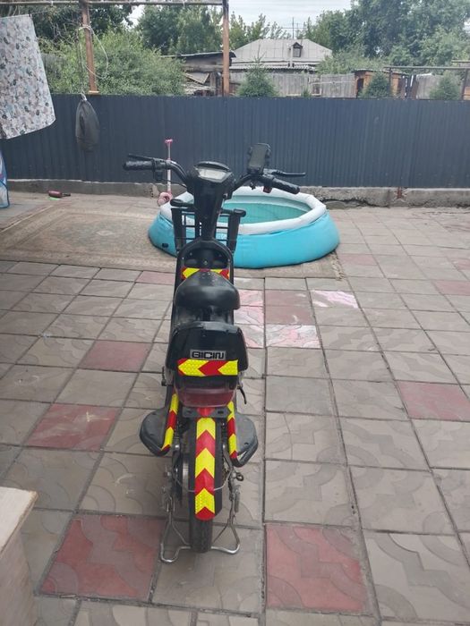 Продам Электрически самокат