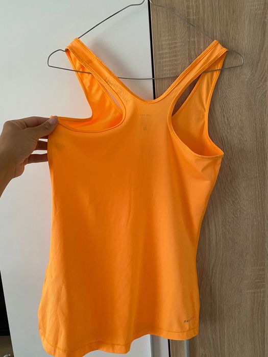 Оранжев спортен потник NIKE PRO