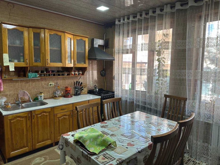 ул.Учувчилар Амер. Школа (TIS) Участок 3,5сот Дом 6ком Бассейн Сауна