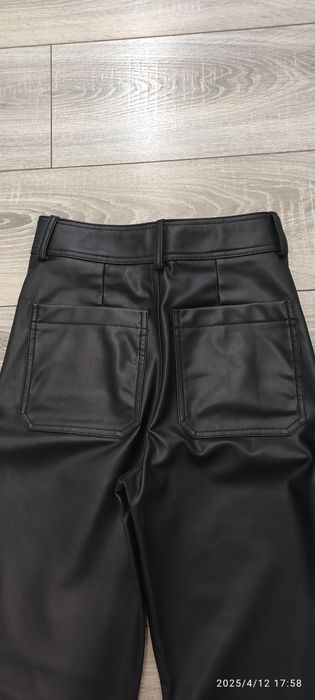 Кожаные штаны S Zara