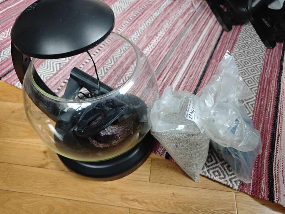 Acvariu led și accesorii