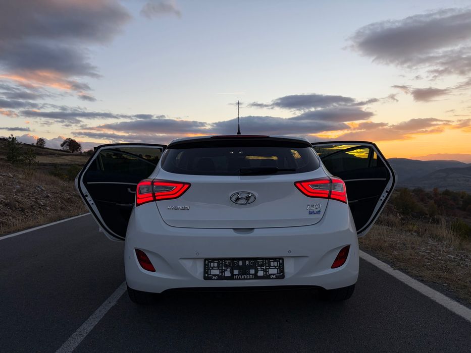 Hyundai I30 1.6 CRDI Blue Drive Автоматик