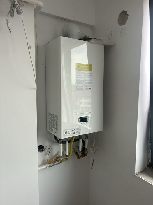 Persoana fizica vand apartament