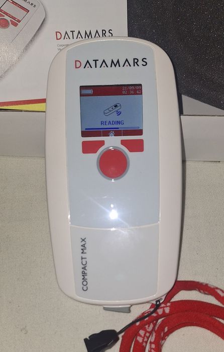 Cititor pentru cipuri injectabile Compact Max animale