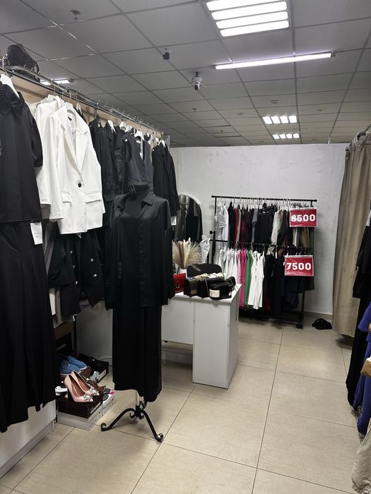 Продам бутик в ТЦ Гулжан