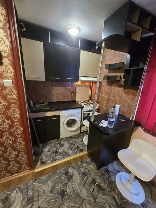 Garsoniera de inchiriat B dul Primaverii