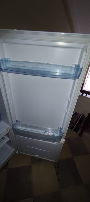 Холодильник арзон нархда сотилади