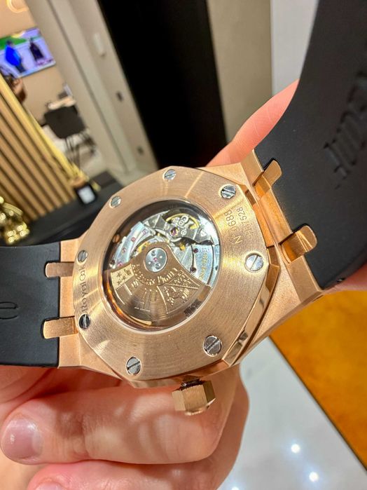 Audemars piguet royal oak каучук/бял циферблат