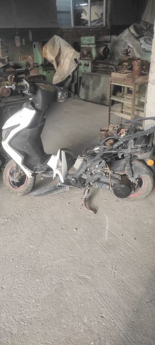 Продам запчасти на м 8