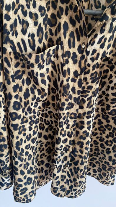 Продам рубашку  на размер 46-48