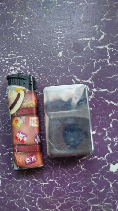 Ловен нож за дране и колекционерски запалки