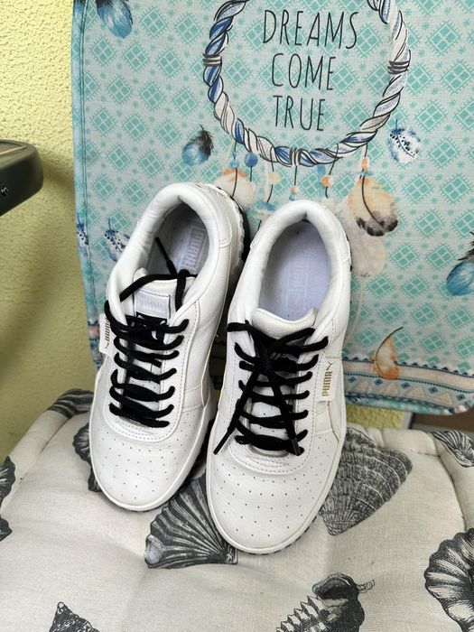 Дамски спортни обувки PUMA