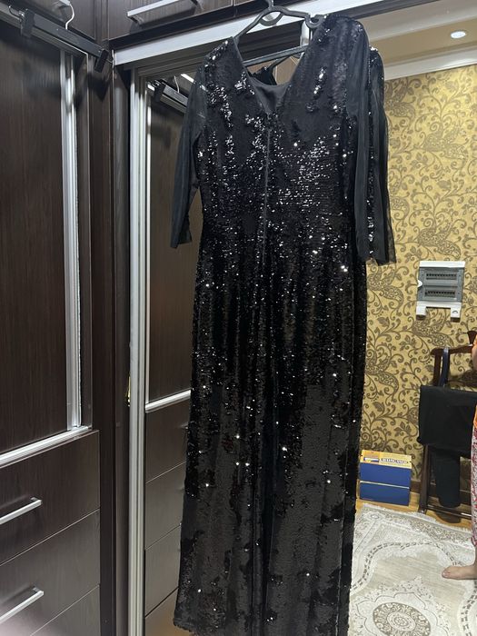 Oqshom koʻylak. Kiyilmagan yangi