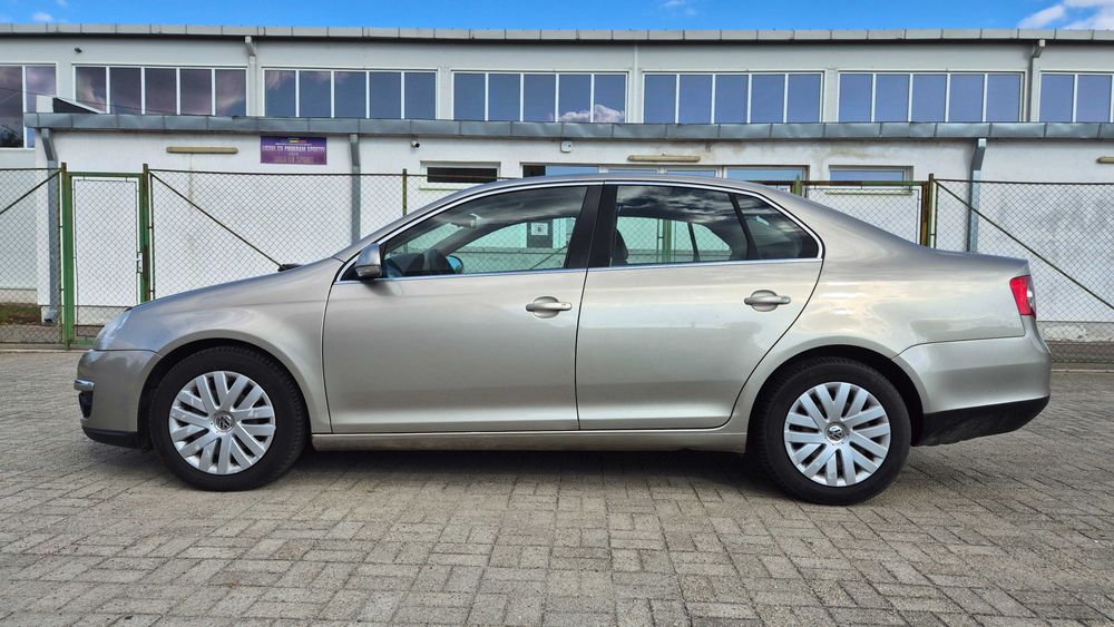 Volkswagen Jetta 2008 diesel, 4.650 € — imagine 12
