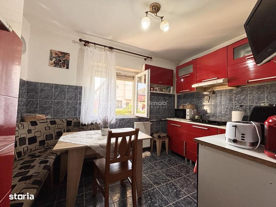 Apartament 3 camere tip PB bloc reabilitat