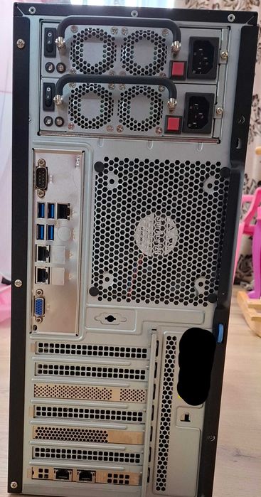 Server Supermicro Epyc 7313P AI Broadcom 9560 U2 retea 10gb H12SSL-CT