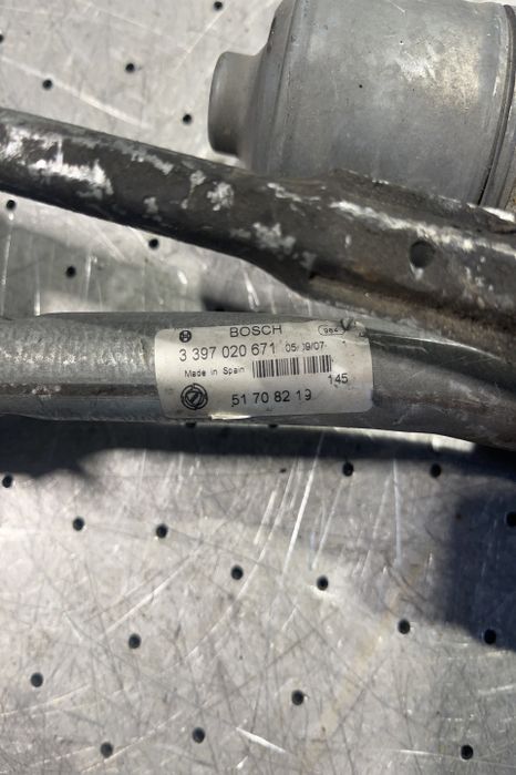 Ansamblu stergatoare parbriz volan pe stanga 0 390 241 915 Fiat Croma